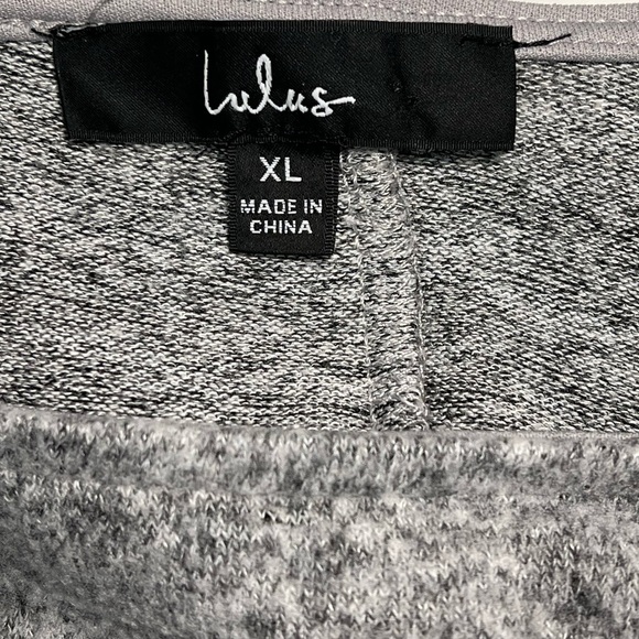 Lulus | Favorite Tune Heather Grey Faux Wrap Sweater Dress Sz M - Picture 9 of 10